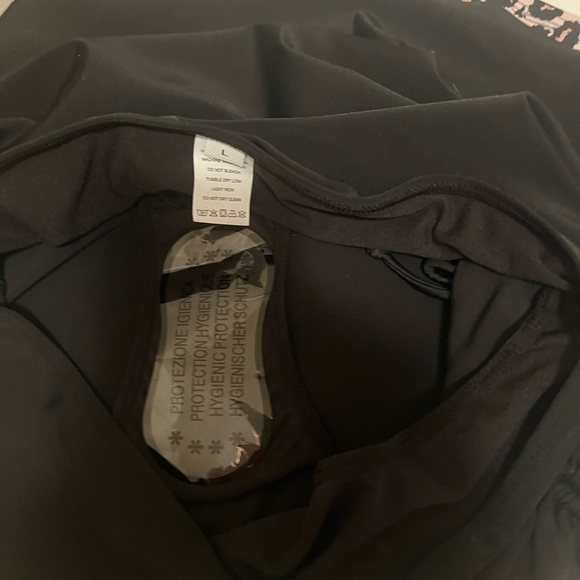 New tankini top very cute black with leopard print trim - Picture 9 of 9